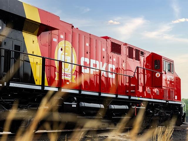 Canadian Panel Backs Government Order Resuming Freight Rail Operations